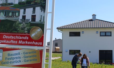 Spatenstich am 24. April in Regenstauf